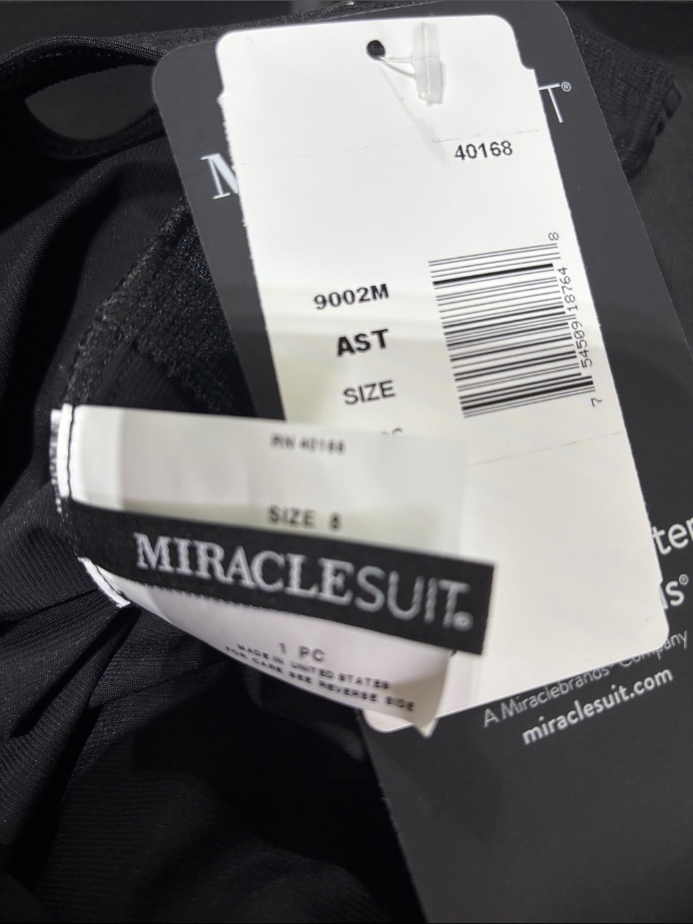 Miraclesuit V-neck,scoop back,padded,ruched bodice,slimming - Picture 9 of 10